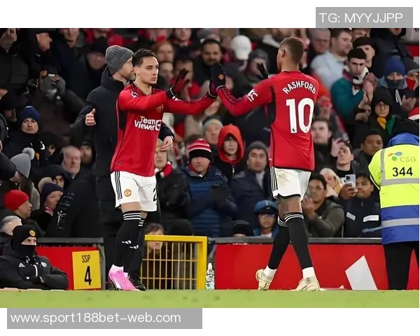 滕哈赫短暂执教结束尤尔曼德接任后德甲战绩辉煌